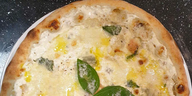 Pizza i nápoj podle výběru na místě i s odnosem s sebou pro jednoho i dva