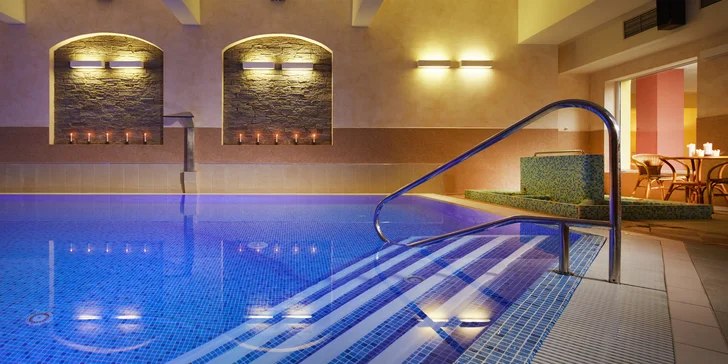 Nově zrekonstruovaný hotel v Železné Rudě: krásné interiéry, wellness a polopenze
