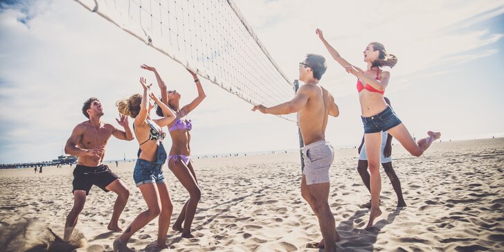 Potrénujte na léto: pronájem beachvolejbalového kurtu v hale