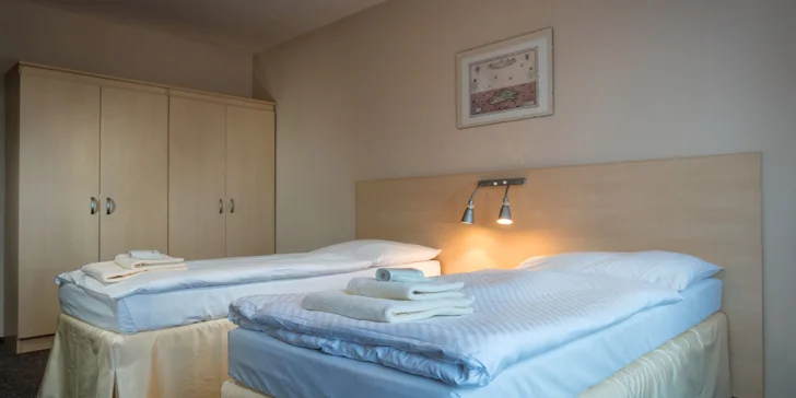 Relax v hotelu Aqua**: 10 nebo 21 léčebných procedur a termální bazény