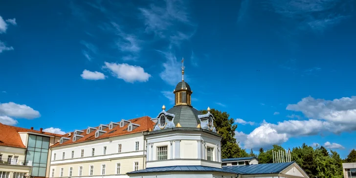 Relax v hotelu Aqua: vstup do aquaparku, plavecký bazén i polopenze