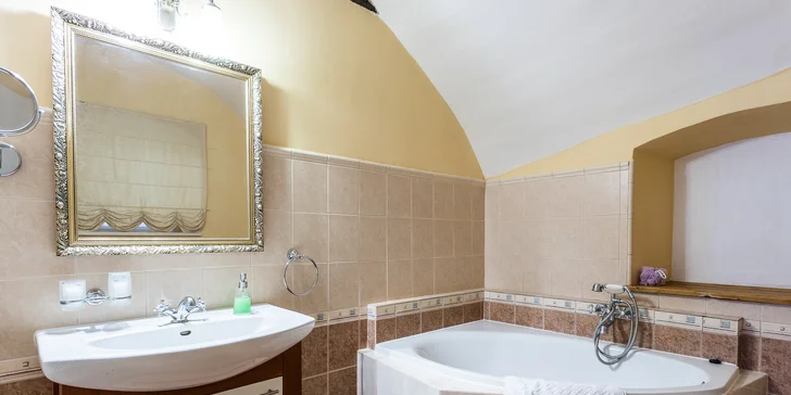 Romantický pobyt v historickém penzionu v centru Banské Štiavnice se snídaní