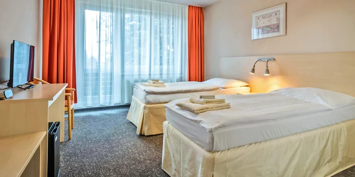 Relax v hotelu Aqua: vstup do aquaparku, plavecký bazén i polopenze