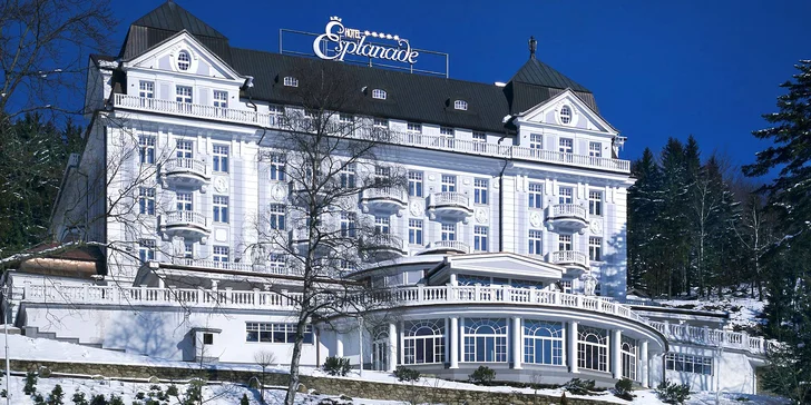 Luxusní 5* resort v Mariánských Lázních: snídaně, romantická večeře i bazén a wellness