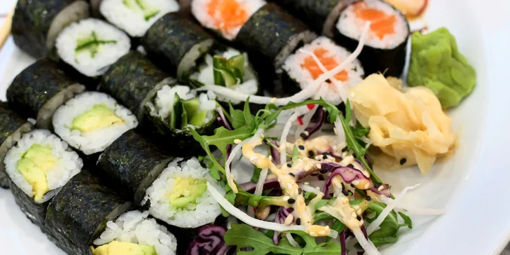 Parádní sushi sety: 10–52 ks rolek i se salátem, nudlemi či polévkami