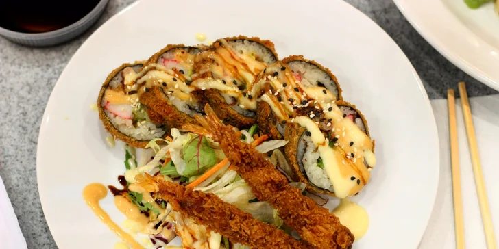 Parádní sushi sety: 10–52 ks rolek i se salátem, nudlemi či polévkami