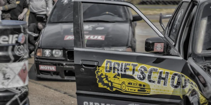Základní kurz driftování: zapůjčení auta, teorie i praxe a služby instruktora