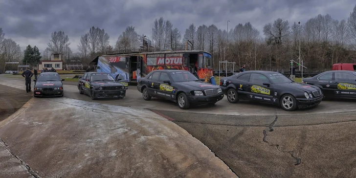 Základní kurz driftování: zapůjčení auta, teorie i praxe a služby instruktora