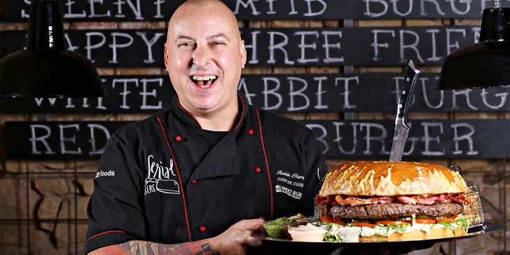 Burger menu dle výběru až pro 4 jedlíky či 1360g nálož - na místě i s sebou