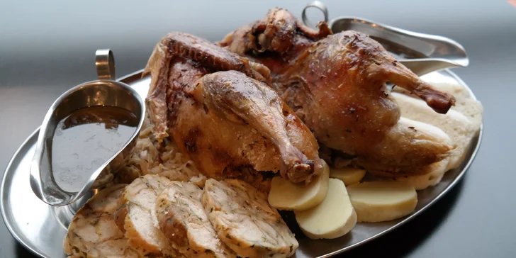 3chodové svatomartinské menu včetně sklenky vína pro 1 nebo 2 osoby