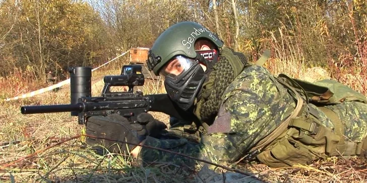 Zažijte adrenalin: 4 hodiny paintballu na tankodromu v Kroměříži