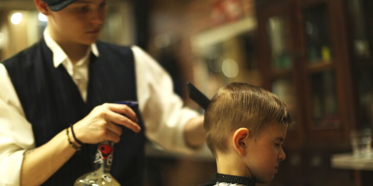 Dětský střih v Prague Old School Barbershop: mytí, střih, foukaná i závěrečný styling
