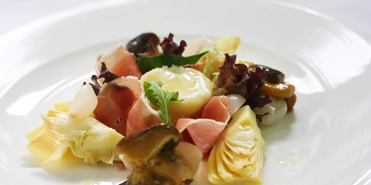 České a středomořské speciality: dárkový poukaz na celé menu restaurace včetně nápojů