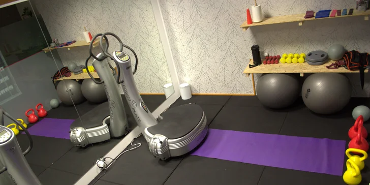 Power Plate: 30 minut cvičení + iontový nápoj k tomu