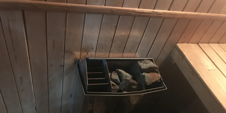 Privátní wellness na 30-120 minut s vířivkou nebo i saunou pro až 5 osob