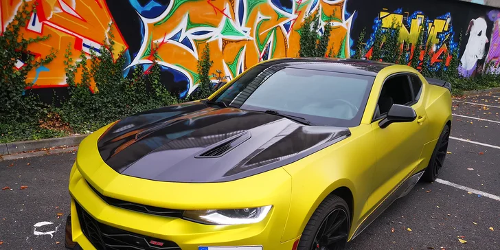 Zkroťte 900 koní pod kapotou: až 2 hodiny jízdy v nadupaném Dodge Challenger a Chevrolet Camaro SS