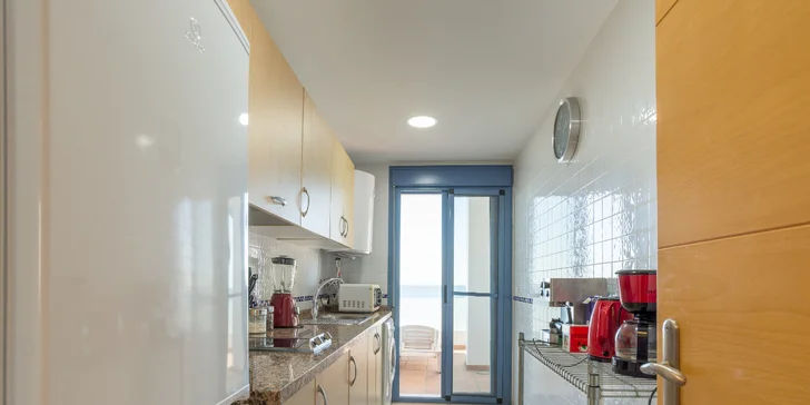 Dovolená v Andalusii: apartmány u pláže, nabídka výletů s českým průvodcem, děti do 6 let zdarma