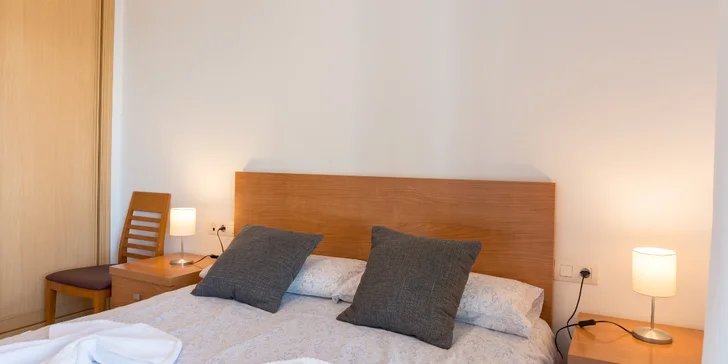 Dovolená v Andalusii: apartmány u pláže, nabídka výletů s českým průvodcem, děti do 6 let zdarma