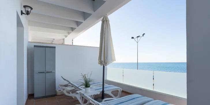 Dovolená v Andalusii: apartmány u pláže, nabídka výletů s českým průvodcem, děti do 6 let zdarma