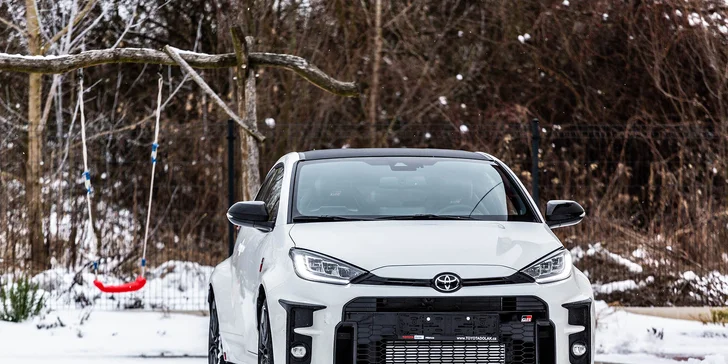 1–8 kol na závodním okruhu v Mostě či Sosnové jako řidič či spolujezdec BMW či Toyoty
