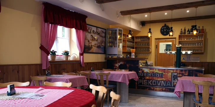 Otevřený voucher v hodnotě 500 nebo 1000 Kč na jídlo i pití v Pískovně Assen