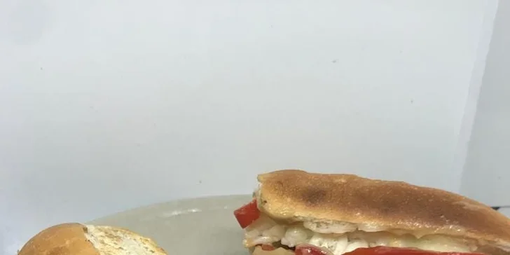 Hot dog pro 1 nebo 2 osoby: 300g puclík s masem či vege podle výběru