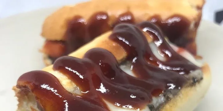 Hot dog pro 1 nebo 2 osoby: 300g puclík s masem či vege podle výběru