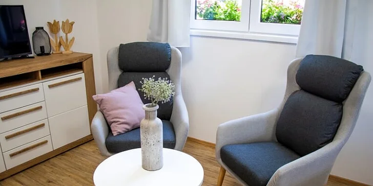 Dovolená na jihu Čech: hotel se snídaněmi, bazénem i privátním wellness