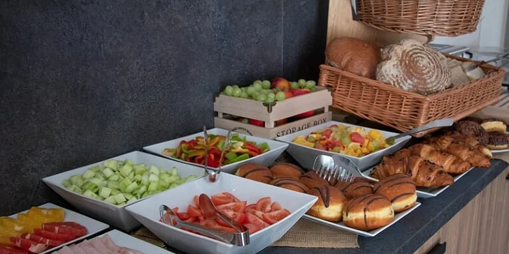 Dovolená v jižních Čechách: moderní hotel se snídaní, bazénem a wellness i půjčení elektrokol