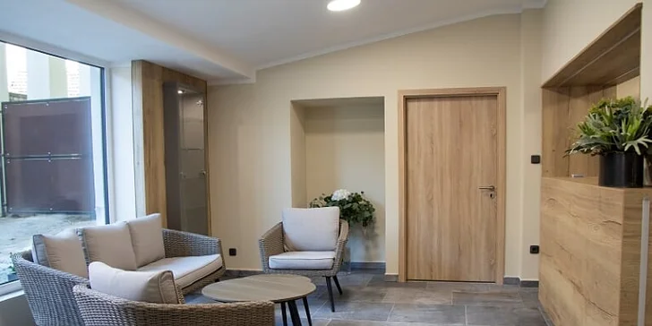 Dovolená v jižních Čechách: moderní hotel se snídaní, bazénem a wellness i půjčení elektrokol