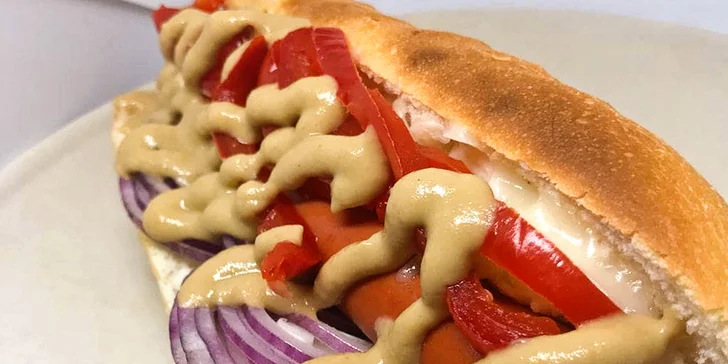 Hot dog pro 1 nebo 2 osoby: 300g puclík s masem či vege podle výběru