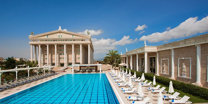 Dovolená na Kypru vč. letenky: 5* resort na pláži, s aquaparkem a ultra all inclusive