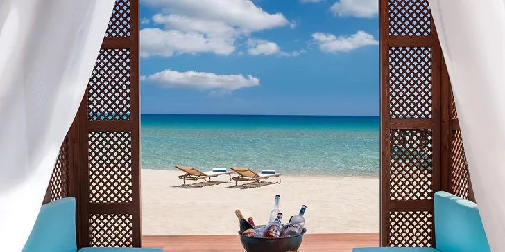 Dovolená na Kypru vč. letenky: 5* resort na pláži, s aquaparkem a ultra all inclusive