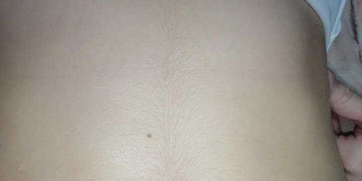 Aplikace piercingu včetně šperku: ret, brada, ucho, pupík nebo jazyk