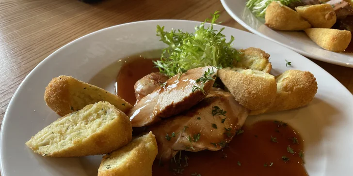 Valentýnské menu k odnosu s sebou: losos, panenka nebo kuřecí prso i lahev sektu