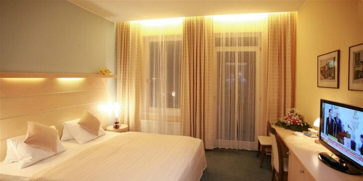 Relax ve 4* hotelu v Karlových Varech s polopenzí, procedurami i whirlpoolem