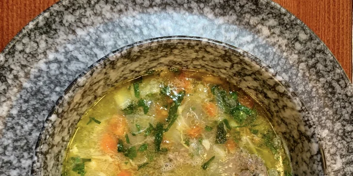 Menu o 3 či 4 chodech i s lahví vína, degustací destilátů či privátním wellness