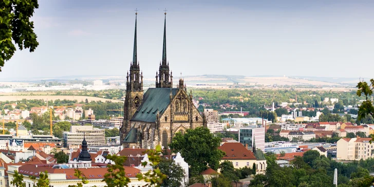 Na dosah oblíbených brněnských podniků a atrakcí: penzion v centru města se snídaní až do pokoje