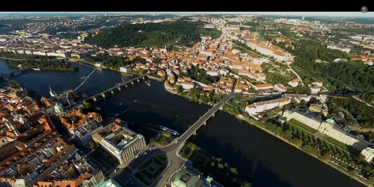Zážitek ve virtuální realitě: seskok z letadla i let vesmírem pro 1 osobu