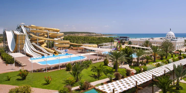 Dovolená na Kypru vč. letenky: 5* resort na pláži, s aquaparkem a ultra all inclusive
