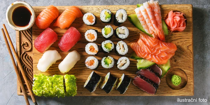 Menu se 40 ks sushi, polévkami a salátem podle výběru pro 2 osoby