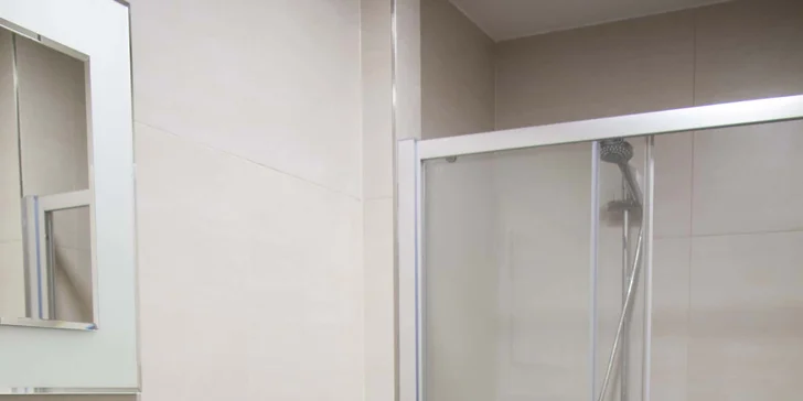 Dovolená na jihu Čech: hotel se snídaněmi, bazénem i privátním wellness