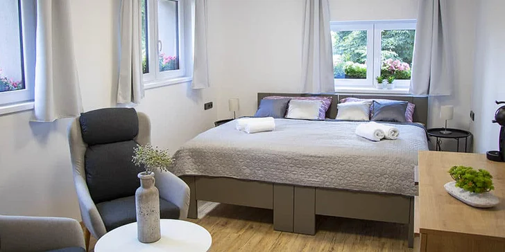 Dovolená v jižních Čechách: moderní hotel se snídaní, bazénem a wellness i půjčení elektrokol