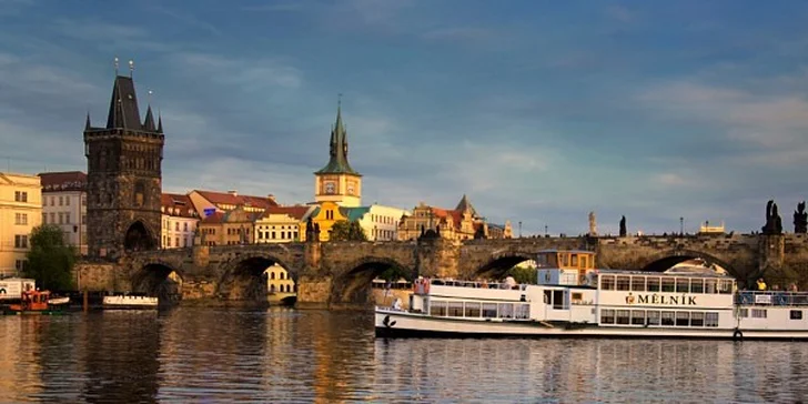 Plavba po Vltavě se Svatomartinským posvícením