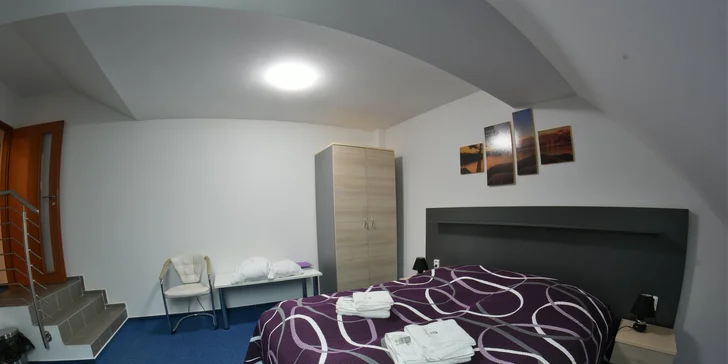 Jižní Morava plná výletů a relaxace: penzion s polopenzí a privátní vířivkou