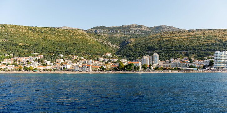 Odpočinek v Černé Hoře až na 15 dní: pobyt se snídaní a koupáním