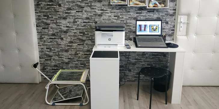 Komplexní podologické vyšetření: nožní klenby, chůze, stoj a držení těla