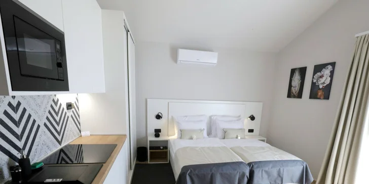 Až 15 dní u moře na Makarské riviéře: moderní apartmány či studia a snídaně