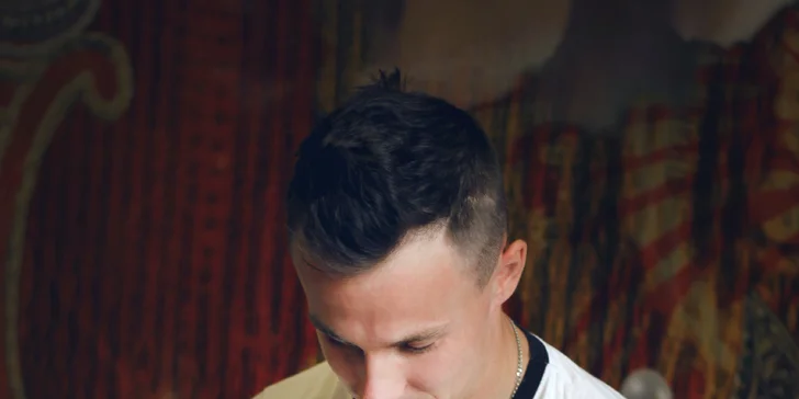 Masáž na míru včetně vstupní konzultace: remas, lymfatická, relaxační, reflexní i baňkování