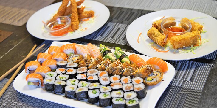 Sushi menu: 24 až 54 rolek a k tomu salát, polévka, závitky i tempura